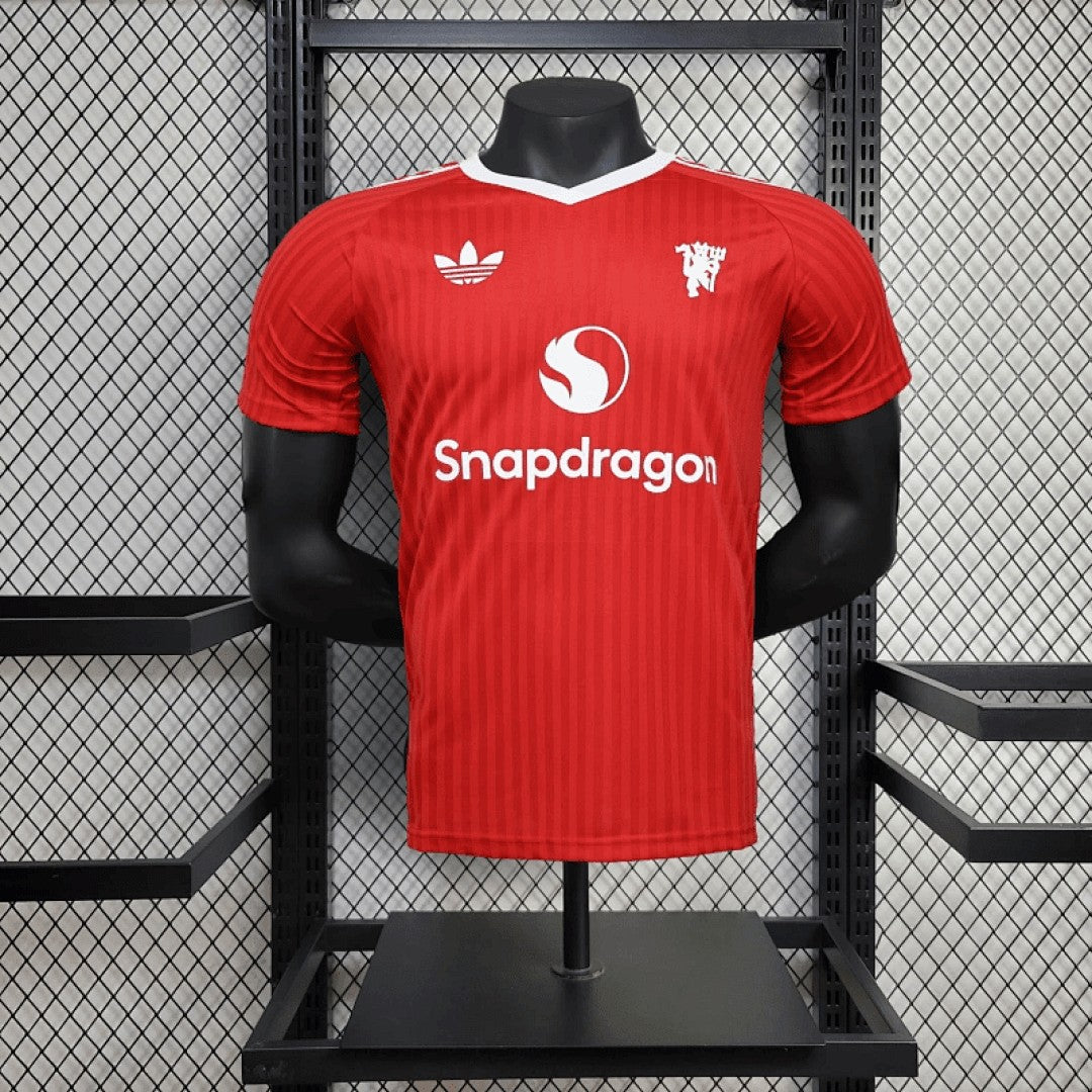 Maillot 25/26 player Manchester United Co branded version
