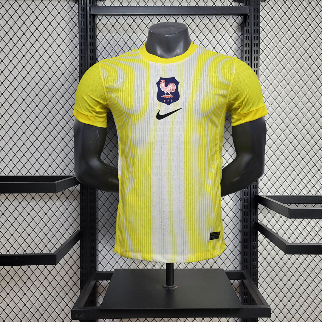 Maillot Gardien Version Joueur France 2025/26 Leaked