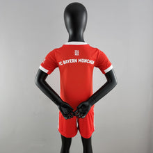 Ensemble Domicile 22/23 Enfant Bayern Munich
