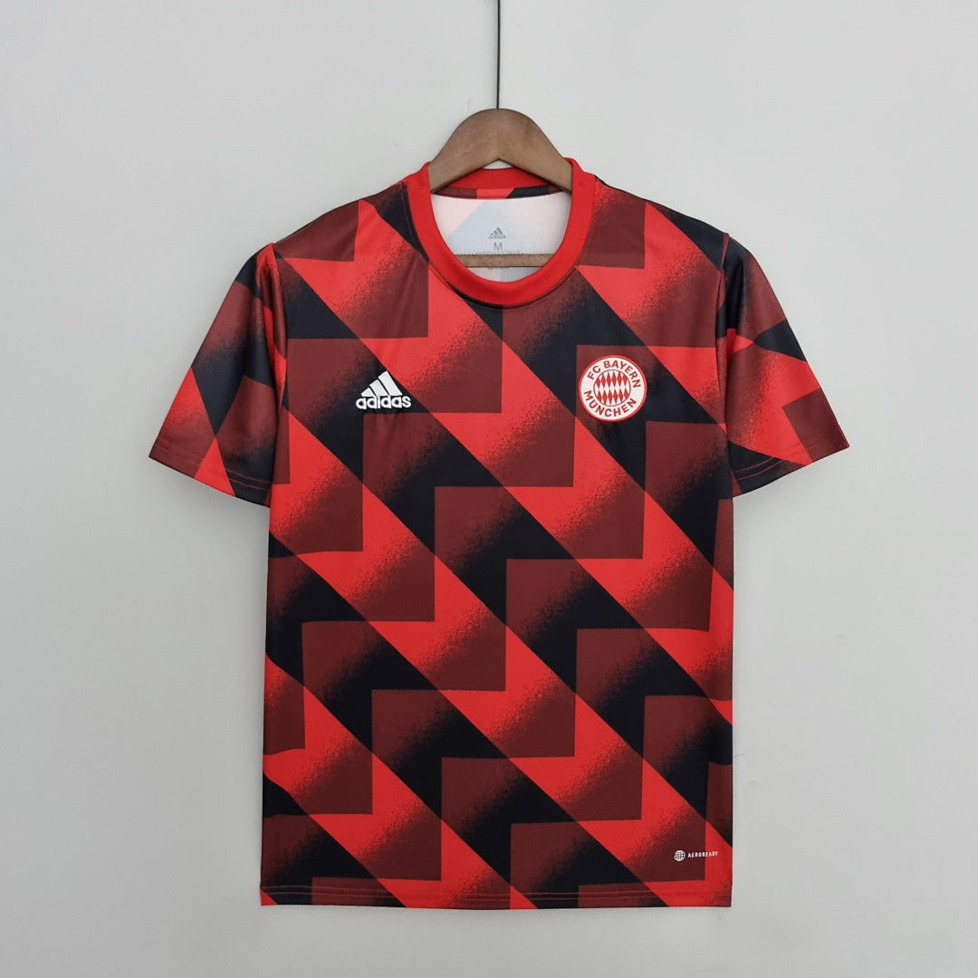 Ensemble Entraînement 22/23 Bayern Munich Rouge Geometric Pattern