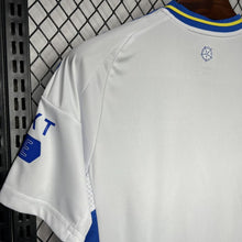 Maillot Domicile Leeds United F.C. 2024/25