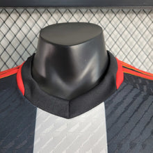 Maillot Entraînement 23 24 player M U suit