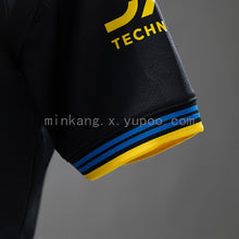 Maillot Extérieur Third M U 25/26 Femme's crop top style