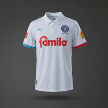 Maillot Holstein Kiel en mouvement