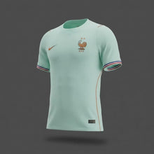 Maillot Extérieur France 2026 en mouvement